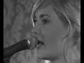 tvnoir.de Juli Holz: Away