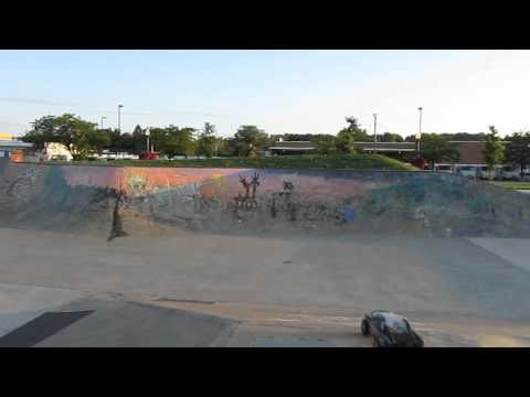 Watch RC Video: 'Slash 4x4 Skate Park Bash 01 Part 02'