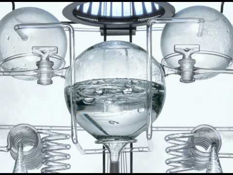0 Absolut Vodka Pureté vue par Dan Tobin Smith et Riton 