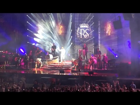 yankee stadium - Romeo Santos haciendo historia en el Yankee Stadium. Visita mi Pagina Web y deja tu comentario :) http://xcombict.com http://xcombict.wix.com/djxcombict Soun...