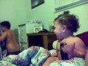 angelin riendose...