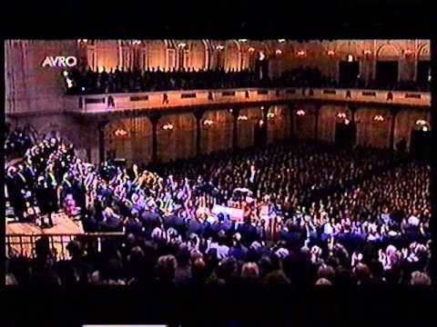 Chailly - St Matthew Passion Part II conducted by Riccardo Chailly in concertgebouw Amsterdam.