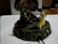 videos de Monsters Move In a Circle
