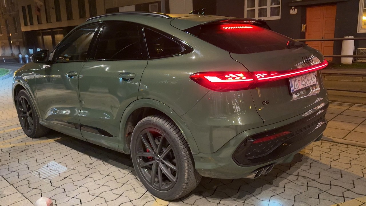 AUDI Q5 SPORTBACK 2026 at night - IMPRESSIVE details (DIGTIAL OLED taillights & AMBIENT lights)