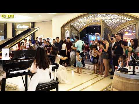Piano Steinway Spirio cao cấp tại Tràng Tiền, Hà Nội