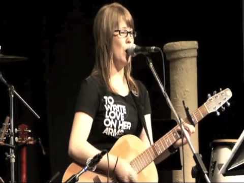 Laura Harris