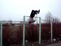 Турник: Луна - 35 раз