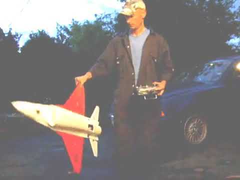 Watch RC Video: 'Dancing with the Lander 'Edwards AFB' F16 EDF RC Model Jet'
