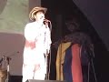 este video presenta a gerardo varela y petrona martinez a duo en barranquilla con la cancion el rey de la cumbia, disfrutenlo email:geravarela@yahoo.es