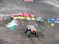 Monster Jam Caerdydd. Maximum Destruction wheel fell off