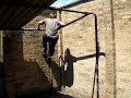 Salto al tejado de uralita