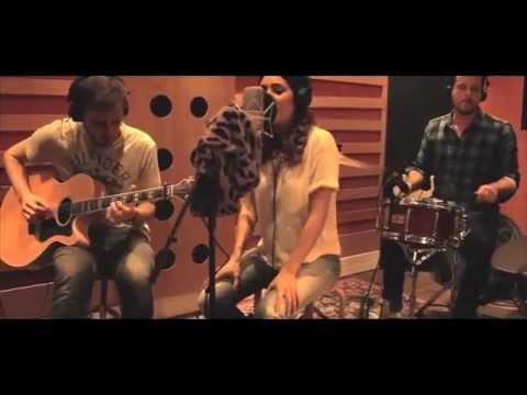 Burn - Mia Rose LIVE Cover - Originally by Ellie Goulding