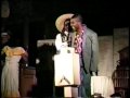 DON LINO HOLGUIN, ALEXIS Y  CACHO "THE WASHROOM"
