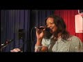 CARIBBEAN GIRL SINGING SINHALA SONG