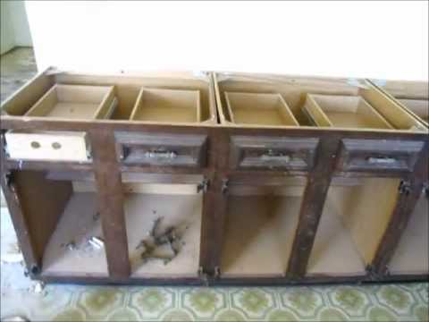 how to remove kitchen cabinets