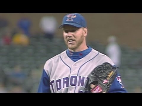 Video: Halladay earns 21st win of '03 with a shutout
