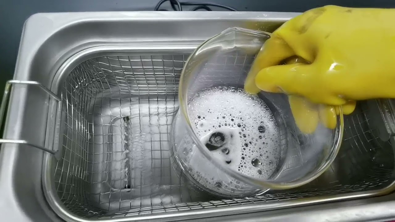 Cleaning test for metal parts screws and nails