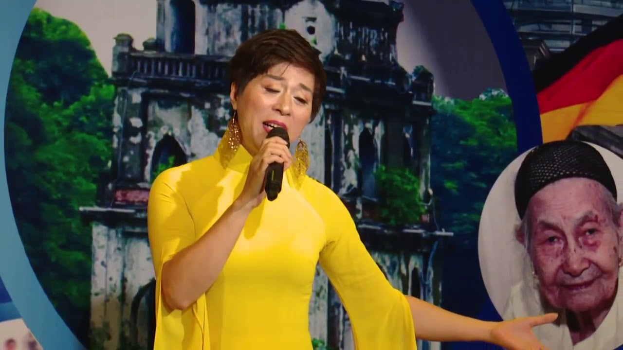 "TRỞ VỀ 18" TRONG VÒNG TAY BÈ BẠN TẠI THỦ ĐÔ HÀ NỘI