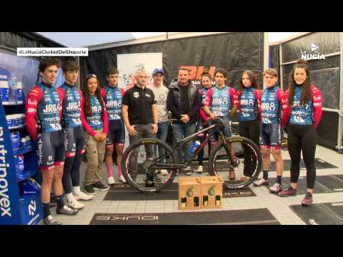 La Nucía colabora en el equipo JRG Norclamp Coloma Academy