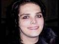 Gerard Way loves LostAlone