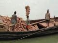 Brickies_Labourer_in_Bangladesh.wmv