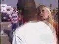 Gangster loses fight to next karate kid (real fight)