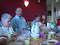 jan marijnissen en emile roemer op bezoek bij 'de orangerie' in boxmeer. een plek waar dementerende ouderen op een kleinschalige manier worden verzorgd.