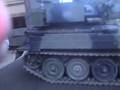 videos de Warrior APC and Challenger 2 training tank