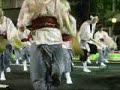 松山夏祭り　2007優勝したチームの野球拳踊りです。湯の町・道後温泉をテーマに作られたこの踊りは、浴衣を着て足袋を履き木桶を持って、しとやかに優雅に時に活気よく、湯女（ゆな）を表現しているそうです。桶の裏に貼ってある野球のボールマークがナイスでした！