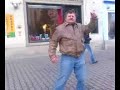 cascadorii rasului in plin centru clujului 1 cascadorii rasului in plin centru clujului 1