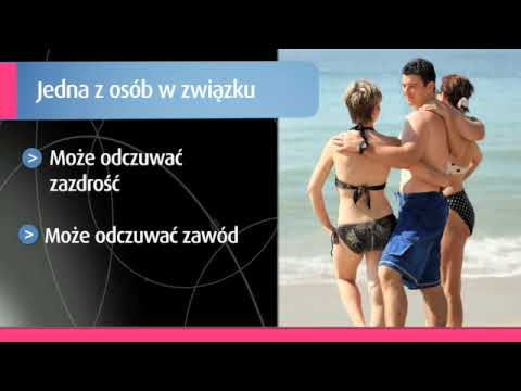 Trójkąty erotyczne to rodzaj fantazji seksualnej, której celem jest uatrakcyjnienie doznań, budowanie rozkoszy i urozmaicenie swojego życia płciowego. Niektóre pary bardzo często próbują zwiększyć jakość seksu, wprowadzając interesujące zabawy erotyczne i decydując się na oryginalne pozycje Kamasutry. Dodatkowo, zapraszają do łóżka trzecią osobę w celu spotęgowania orgazmu. Erotyczne igraszki we troje wprowadzają trochę pikanterii, rozładowują emocje i budują napięcie seksualne.<br />
<br />
Z pewnością trójkąty w łóżku nie powinny być formą życia seksualnego w małżeństwie. Należy się dobrze zastanowić, zanim zdecyduje się na taki eksperyment seksualny. Kobieta może czuć się zazdrosna lub bać się, że może nie wykazać się dostatecznie w sypialni. Warto wcześniej o tym porozmawiać, zanim partnerka dozna szoku. Należy wziąć pod uwagę, że seks to nie tylko zabawa; wiąże się z uczuciem i emocjami, wpływa na relacje i życie codzienne.