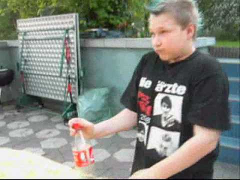 Kevin  Michi in: BEAVIS UND BUTTHEAD - Coke, Sugar  Cornholio