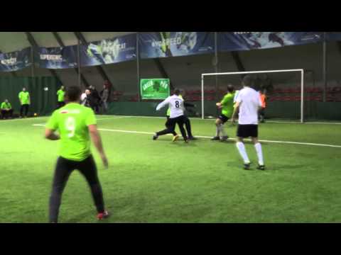 HALOWA LIGA BEMOWSKA, II LIGA: WARIATY KUCHARA - FC WCZORAJSI