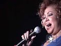 Alcione canta \"Enquanto houver saudade\" Showlivre.com/2004