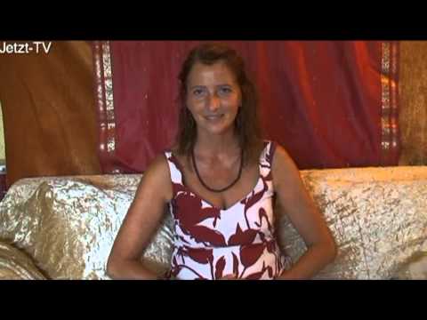 weibliches - Dieses Interview mit Mayonah, eine der Initiatorinnen vom Frauenkongress, führte Devasetu im August 2011 (Jetzt-TV, Majonah, Interview01). Mayonah als spirit...