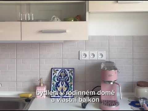 Video Pronájem světlého bytu 2+kk se zahradou  klidné bydlení v rodinném domě v Praze 9