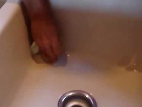 how to whiten sink