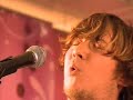 DREI JUNGS ROCKEN IHREN GLAUBEN