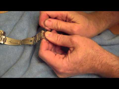 how to adjust watch band