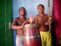 IRMÃOS NA CAPOEIRA  ELETRICISTA NO BERIMBAU E LOUQUINHO NO ATABAQUE