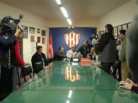 Frank Dar&iacute;o Kudelka es presentado como DT de Uni&oacute;n de Santa Fe