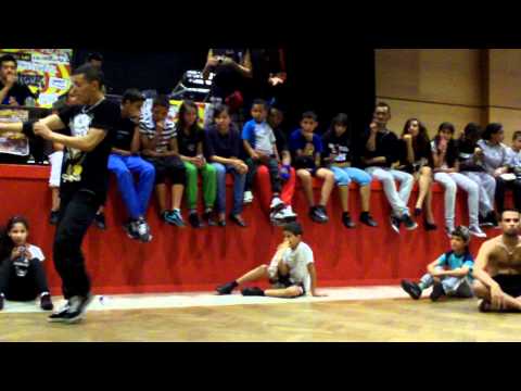 0 VIDEOS BATTLE A CHIPER   A CHOPER