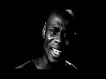 oui http://jesuismillionaire.com , entrez dans le club!

kery james est un rappeur fran�ais, n� le 28 d�cembre 1977 aux abymes en guadeloupe, de parents ha�tiens. il est �lev� par sa m�re � orly en banlieue parisienne, dans le val-de-marne.
suite � sa conversion � l'islam, kery james, de son vrai nom alix mathurin, change son pr�nom en 
