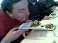 Batta alla festa di laurea di Manu succhia il tumin Batta alla festa di laurea di Manu succhia il tumin