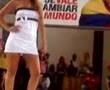 desfile de besame en el poli