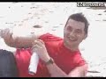 pelucas toma vacasiones y va a la playa donde se henamora de bo derek