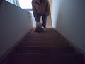 Daan beklimt de trap