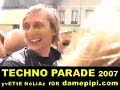 david guetta, christine albanel la ministre de la culture et madame de panafieu ...
ecktonik ... on pourrait presque appeler de cette version 2007 de la technoparade la tecktonik parade ... ceux qui connaissaient se sont eclates a fond ... ceux qui ne connaissait pas (dont moi) ont pris un flash ...
le renouveau est la ... nouvelle dance, nouvelle musiquen nouveau code ...
tres tres positif : le brassage social ...
merci a technopol ...

archeologie du present est un work in progress by yvette neliaz pour damepipi.com