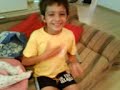 Anja e Adri (brincando c meu irmaozinho)