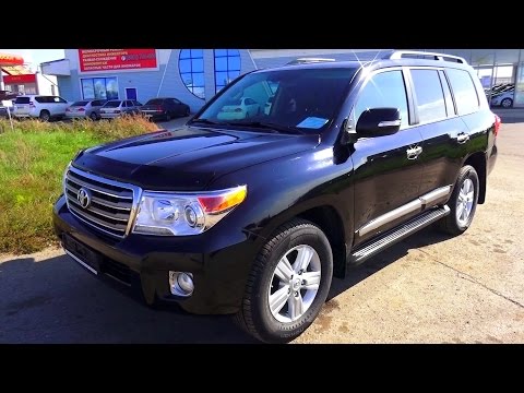 2012 Toyota Land Cruiser 200. Start Up, Engine, and In Depth Tour. 2012 Toyota Land Cruiser 200. Start Up, Engine, and In Depth Tour.